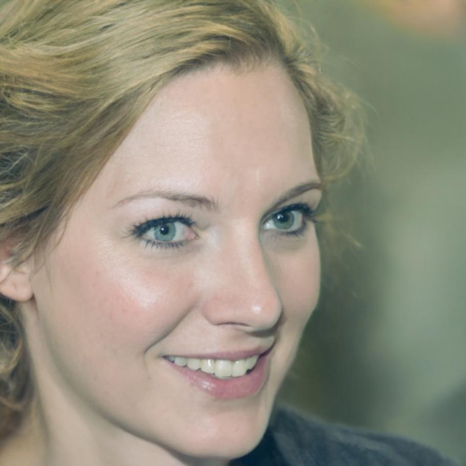 Эльнара Йылмаз, ведущий методист программы